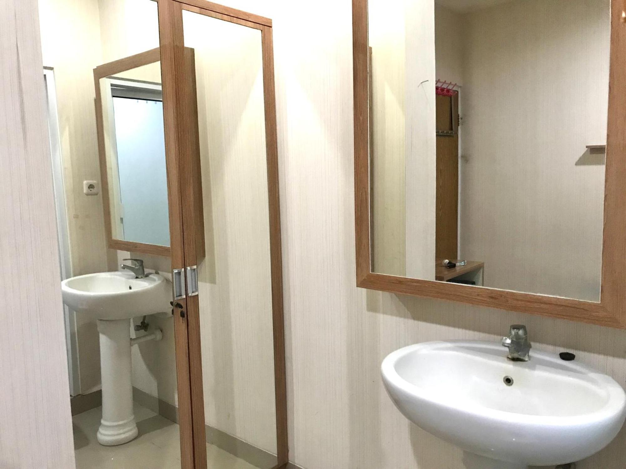 37 Guesthouse Cakarta Oda fotoğraf